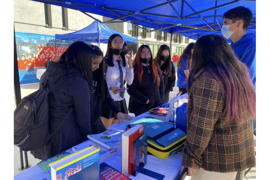 Participación “Puertas Abiertas UOH 2022”